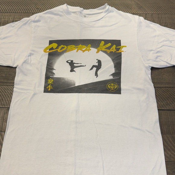 Cobra Kai Ripple Junction Men’s White T-Shirt Size Medium. - Picture 2 of 5
